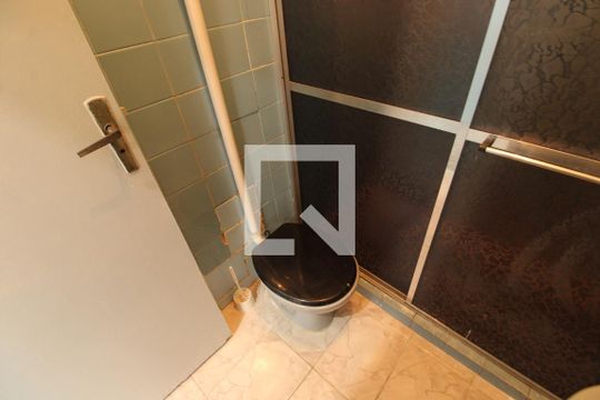 Banheiro de casa para alugar com 1 quarto, 100m² em Irajá, Rio de Janeiro
