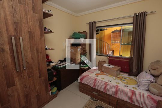 Quarto 1 de casa à venda com 2 quartos, 100m² em Industrial, Contagem