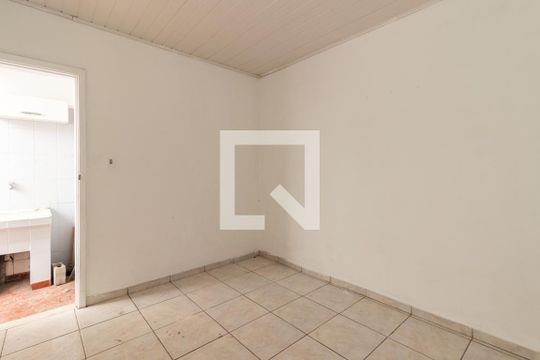 Quarto Fundos de casa para alugar com 2 quartos, 125m² em Indianópolis, São Paulo