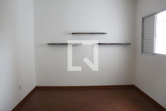 Quarto 2 de casa à venda com 3 quartos, 200m² em Jardim Avelino, São Paulo