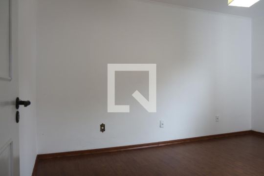 Quarto 2 de casa à venda com 3 quartos, 200m² em Jardim Avelino, São Paulo