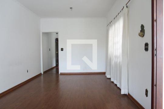 Sala de casa à venda com 3 quartos, 200m² em Jardim Avelino, São Paulo
