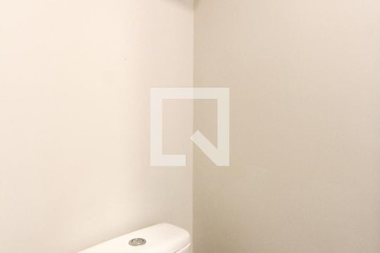 Banheiro de apartamento para alugar com 1 quarto, 24m² em Auxiliadora, Porto Alegre