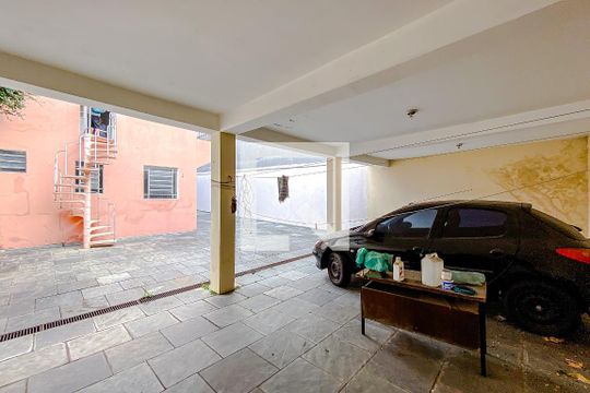 Área externa de casa à venda com 3 quartos, 260m² em Vila Invernada, São Paulo