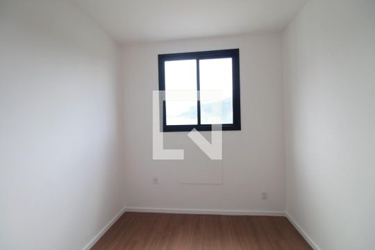 Quarto 1 de apartamento para alugar com 2 quartos, 55m² em Jacarepaguá, Rio de Janeiro