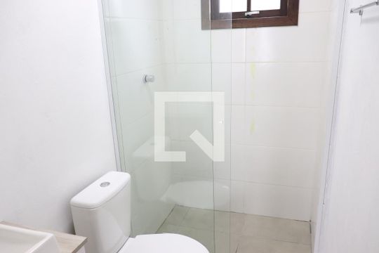 Banheiro de kitnet/studio para alugar com 1 quarto, 35m² em Santos Dumont, São Leopoldo