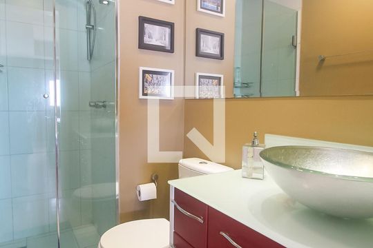 Lavabo de apartamento à venda com 2 quartos, 84m² em São Geraldo, Porto Alegre