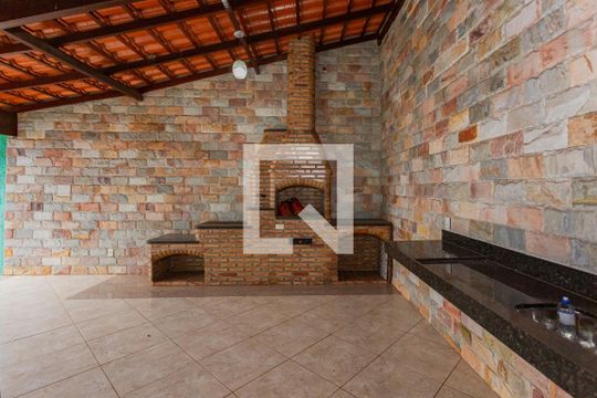 Churrasqueira de casa à venda com 3 quartos, 200m² em Eldorado, Contagem