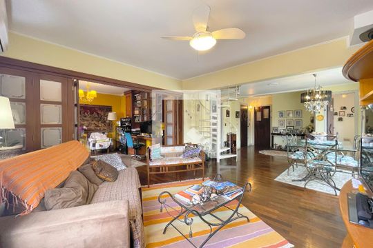 Sala de apartamento para alugar com 3 quartos, 300m² em Petrópolis, Porto Alegre