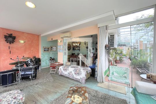 Cobertura de apartamento para alugar com 3 quartos, 300m² em Petrópolis, Porto Alegre