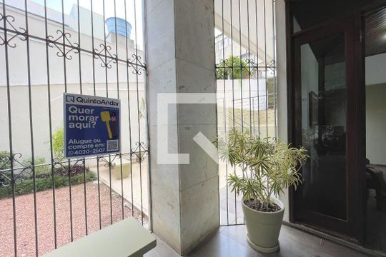 Outros de apartamento para alugar com 3 quartos, 300m² em Petrópolis, Porto Alegre