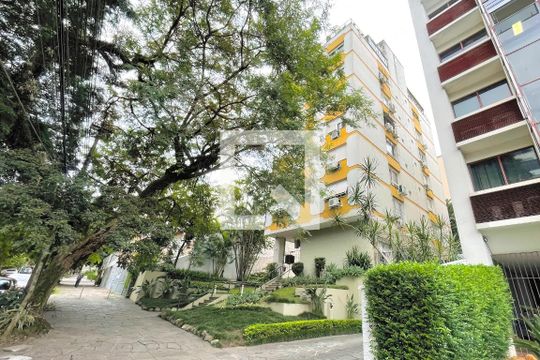 Fachada de apartamento para alugar com 3 quartos, 300m² em Petrópolis, Porto Alegre