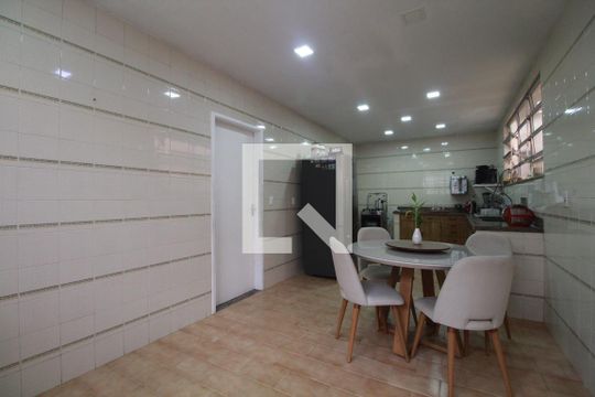 Cozinha de casa de condomínio à venda com 5 quartos, 180m² em Anil, Rio de Janeiro