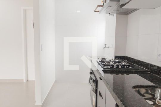 Cozinha de apartamento à venda com 1 quarto, 38m² em Vila Pauliceia, São Paulo