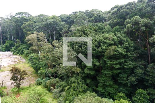 quarto 2 vista de apartamento para alugar com 2 quartos, 42m² em Jardim Maria Duarte, São Paulo