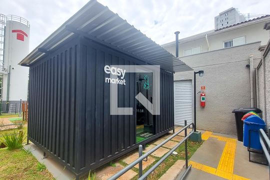 mercado de apartamento para alugar com 2 quartos, 42m² em Jardim Maria Duarte, São Paulo