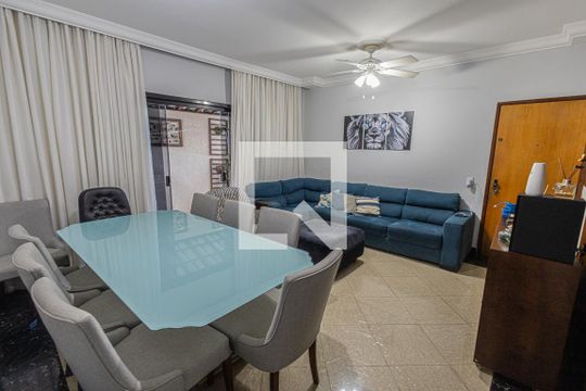 Sala de apartamento à venda com 3 quartos, 118m² em São João Batista, Belo Horizonte
