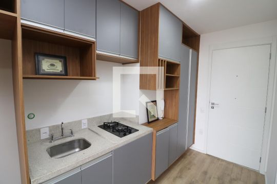 Cozinha de apartamento para alugar com 1 quarto, 26m² em Jardim Independência, São Paulo