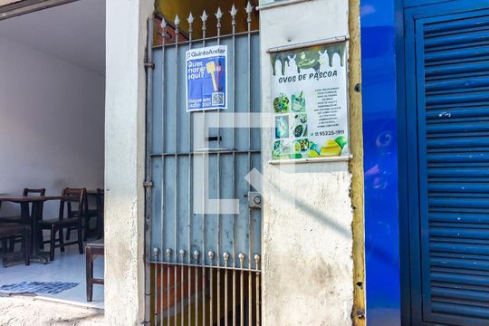 Fachada de casa para alugar com 1 quarto, 50m² em Jardim Peri, São Paulo