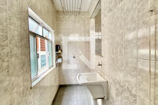 Área de Serviço de apartamento para alugar com 2 quartos, 62m² em Maria da Graça, Rio de Janeiro