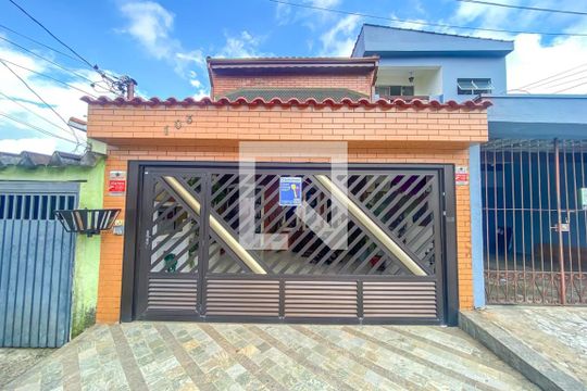 Fachada de casa à venda com 3 quartos, 214m² em Vila Alves Dias, São Bernardo do Campo