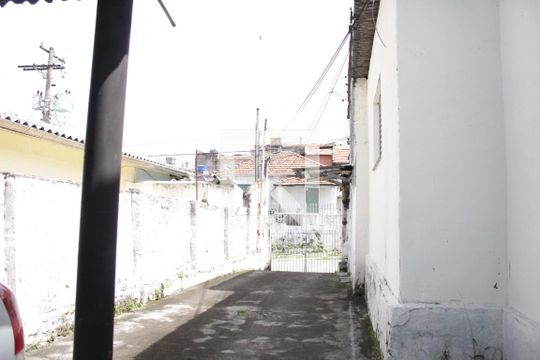 Garagem de casa à venda com 1 quarto, 300m² em Parque Sevilha, São Paulo