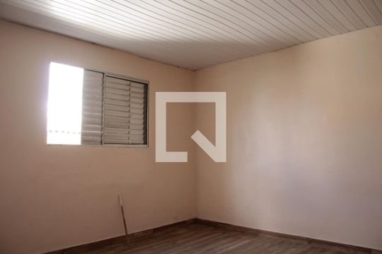 Quarto de casa à venda com 1 quarto, 300m² em Parque Sevilha, São Paulo