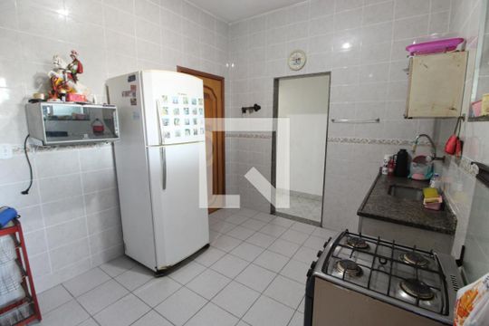 Cozinha de apartamento para alugar com 2 quartos, 80m² em Vista Alegre, Rio de Janeiro