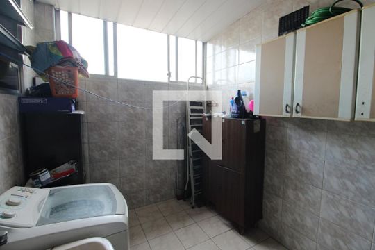 Área de Serviço de apartamento para alugar com 2 quartos, 80m² em Vista Alegre, Rio de Janeiro