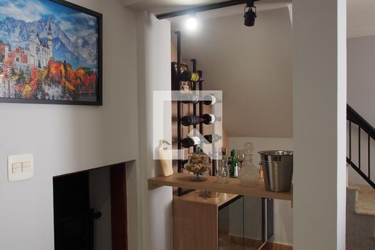Sala de casa à venda com 3 quartos, 223m² em Conjunto Residencial Iapi, Jundiaí