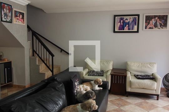 Sala de casa à venda com 3 quartos, 223m² em Conjunto Residencial Iapi, Jundiaí