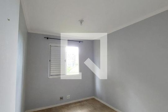 Quarto 1 de apartamento para alugar com 2 quartos, 45m² em Vila Arriete, São Paulo