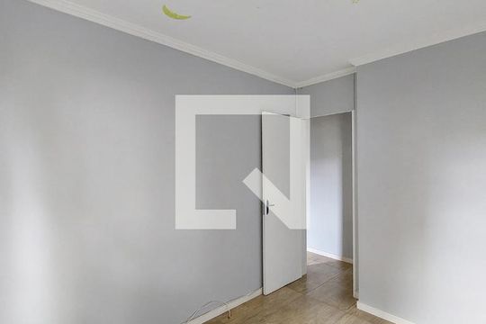 Quarto 2 de apartamento para alugar com 2 quartos, 45m² em Vila Arriete, São Paulo