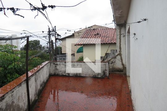 Varanda Casa 1 de casa à venda com 6 quartos, 382m² em Vila Portuguesa, São Paulo