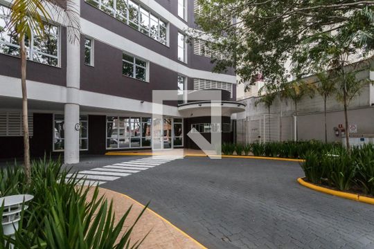 Fachada de apartamento para alugar com 1 quarto, 43m² em Loteamento Mogilar, Mogi das Cruzes