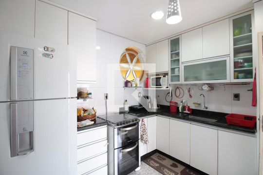Cozinha de casa à venda com 5 quartos, 332m² em Planalto, Belo Horizonte