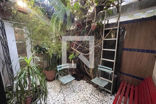 Quintal de casa à venda com 4 quartos, 160m² em Jardim Paulista, São Paulo