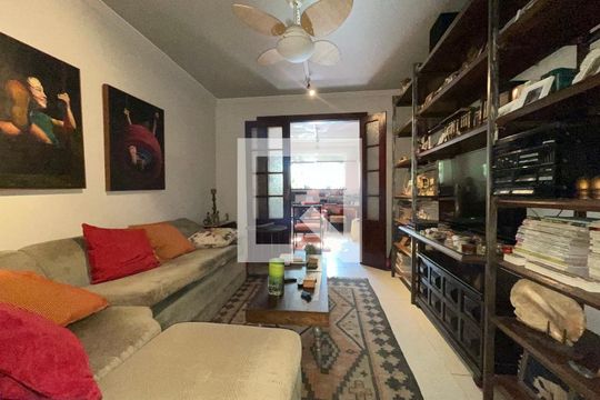 Sala de casa à venda com 4 quartos, 160m² em Jardim Paulista, São Paulo