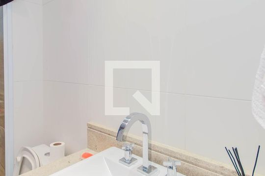 Banheiro de apartamento à venda com 3 quartos, 332m² em Vila Mariana, São Paulo
