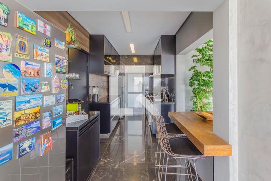 Cozinha de apartamento à venda com 3 quartos, 332m² em Vila Mariana, São Paulo