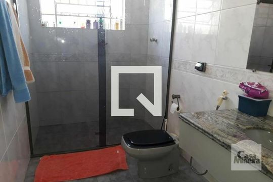 Banheiro  de apartamento à venda com 3 quartos, 113m² em Serra, Belo Horizonte