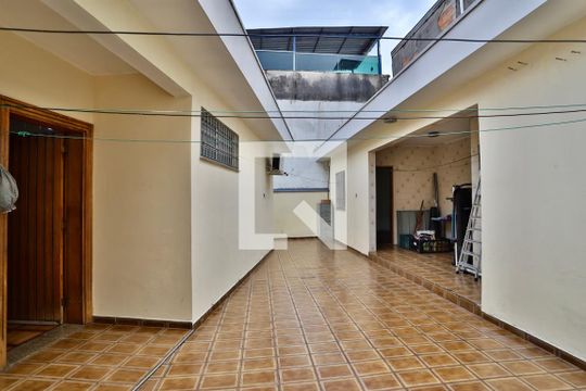 Área comum de casa à venda com 4 quartos, 293m² em Água Rasa, São Paulo