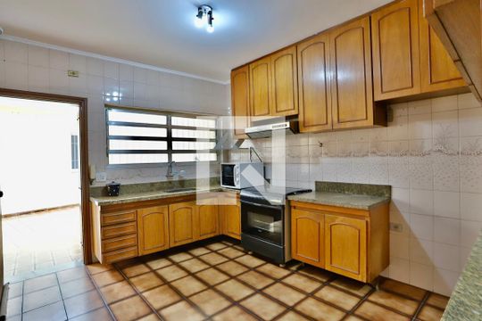 Cozinha de casa à venda com 4 quartos, 293m² em Água Rasa, São Paulo