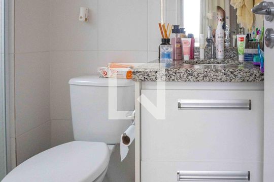 Banheiro da Suíte de apartamento à venda com 3 quartos, 81m² em Centro, Diadema