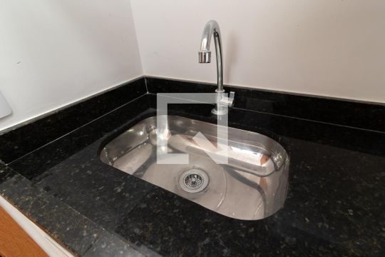 Cozinha de apartamento para alugar com 1 quarto, 24m² em Santana, São Paulo