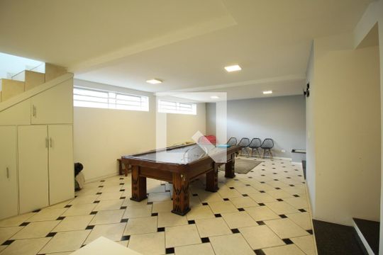 Área comum  de casa à venda com 4 quartos, 350m² em Vila Cláudia, São Paulo
