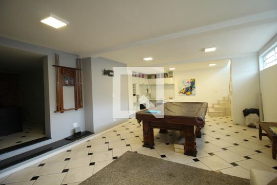 Área comum  de casa à venda com 4 quartos, 350m² em Vila Cláudia, São Paulo
