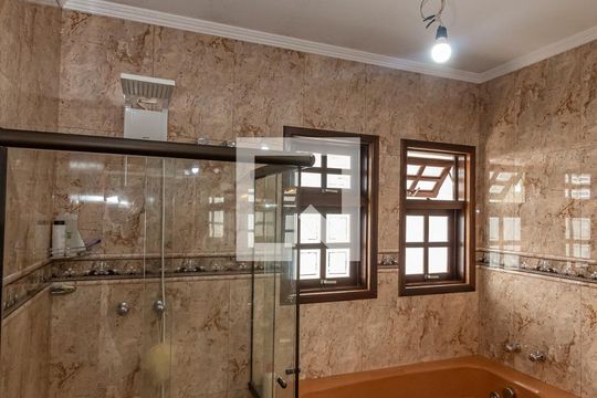 Banheiro da Suíte de casa à venda com 4 quartos, 300m² em Parque Alto Taquaral, Campinas