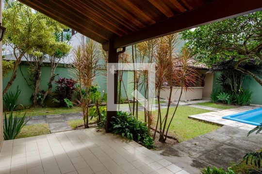Varanda de casa de condomínio para alugar com 4 quartos, 340m² em Recreio dos Bandeirantes, Rio de Janeiro