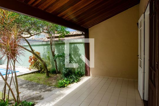 Varanda de casa de condomínio para alugar com 4 quartos, 340m² em Recreio dos Bandeirantes, Rio de Janeiro